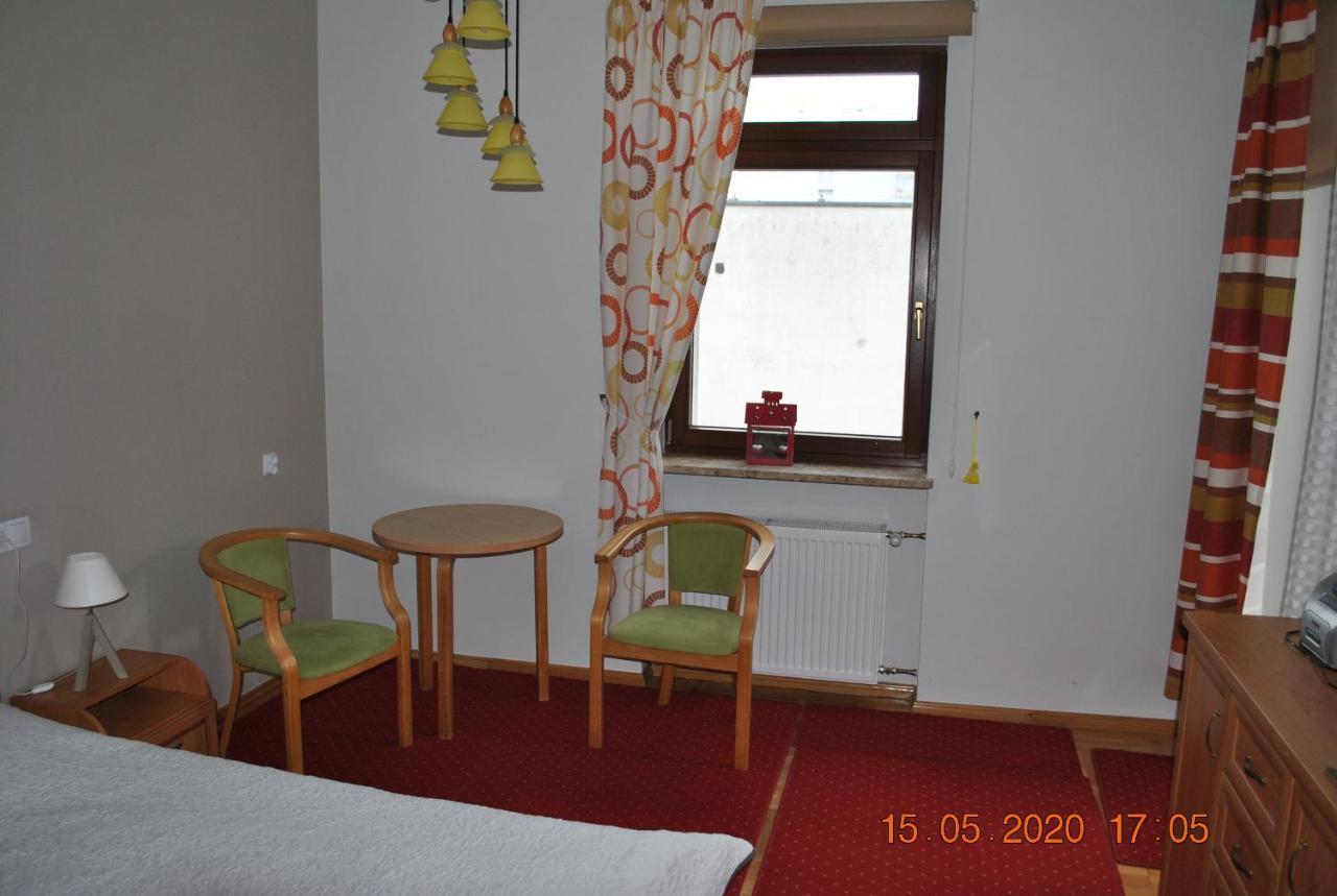 Pokoje Z Lazienkami Apartment Kolobrzeg Exterior photo